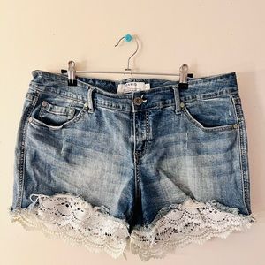 Lace Detail Jean Shorts